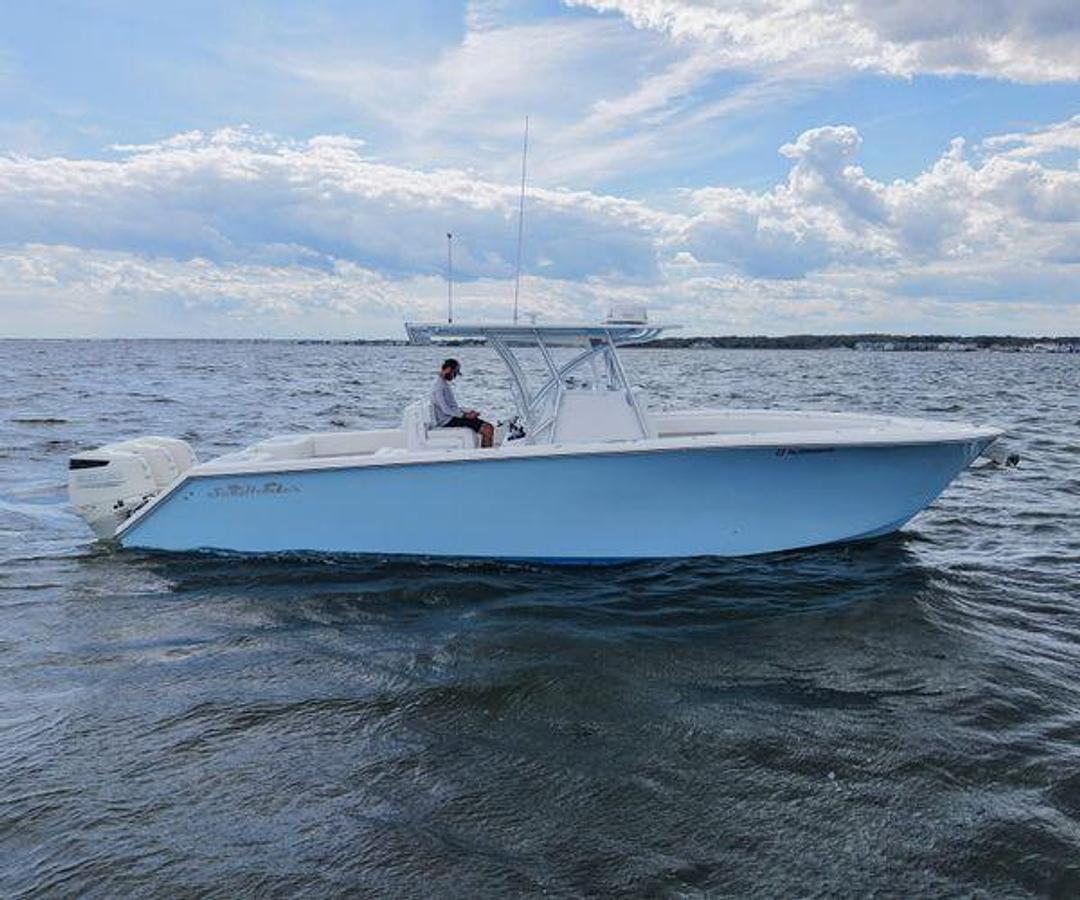 Used 2019 SeaHunter 33 Tournament | 33ft