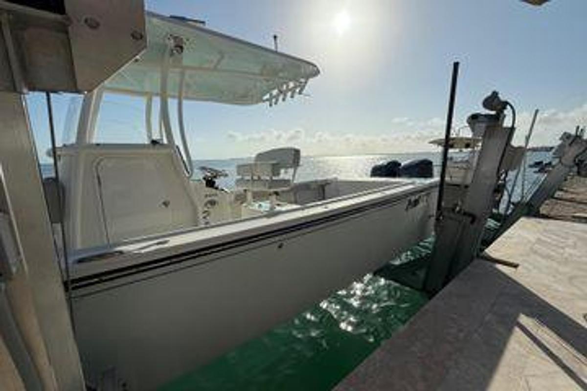 Used 2021 28' Parker 2801 Center Console | 28ft