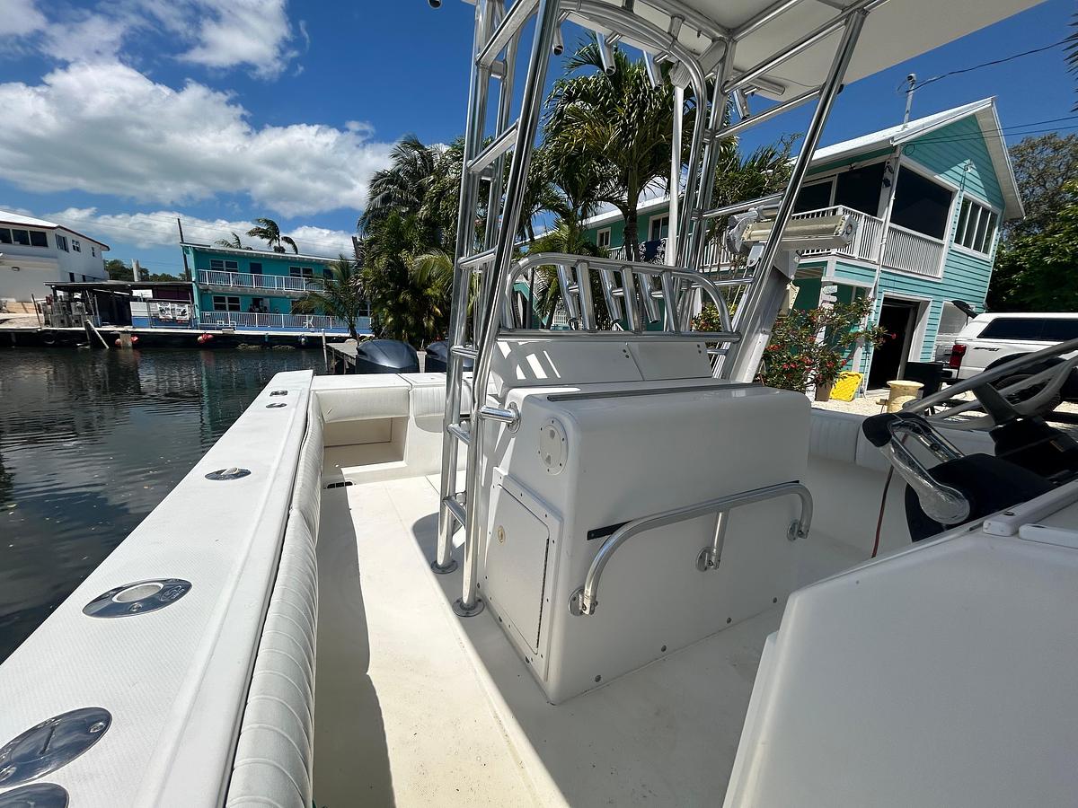 Used 2001 Regulator 32 Cc | 32ft