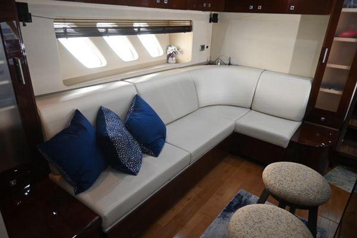 Used 2008 55' Sea Ray 550 Sundancer | 55ft