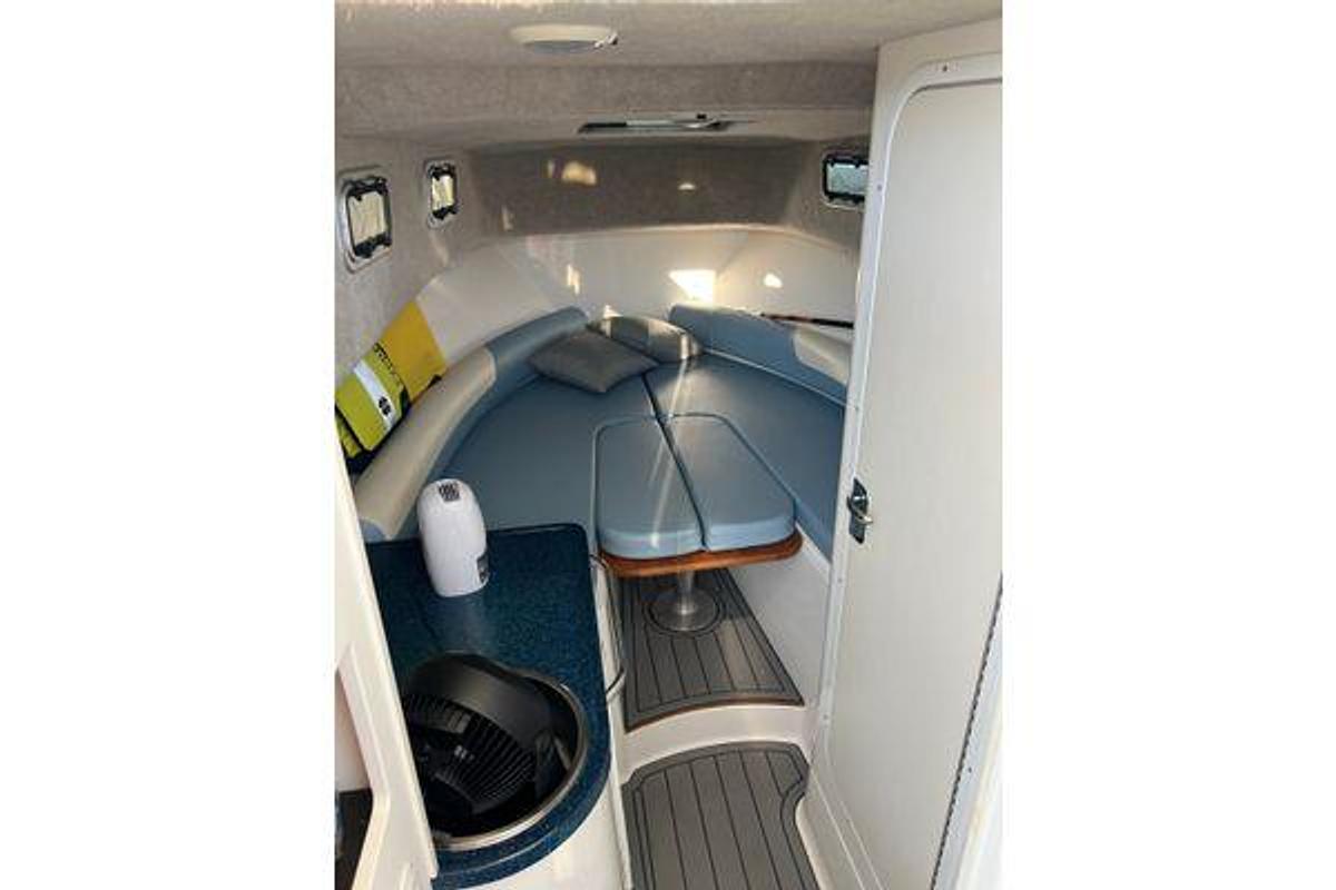 Used 2015 28' True World Marine TE289