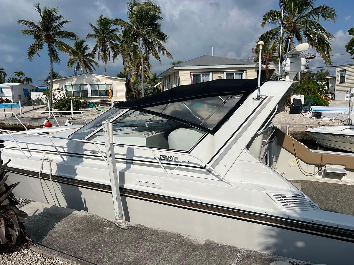 Used 1990 Trojan 11 Meter Express | 38ft