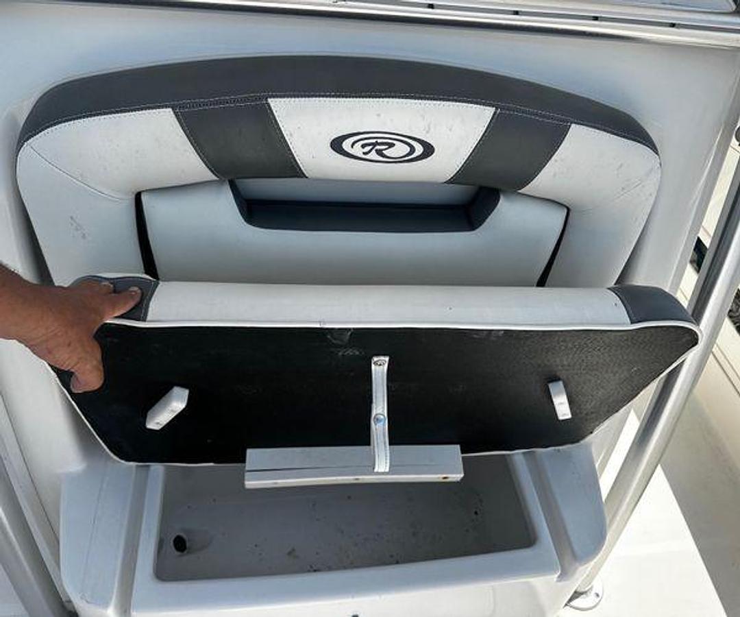 Used 2007 Robalo R300 Center Console | 29ft