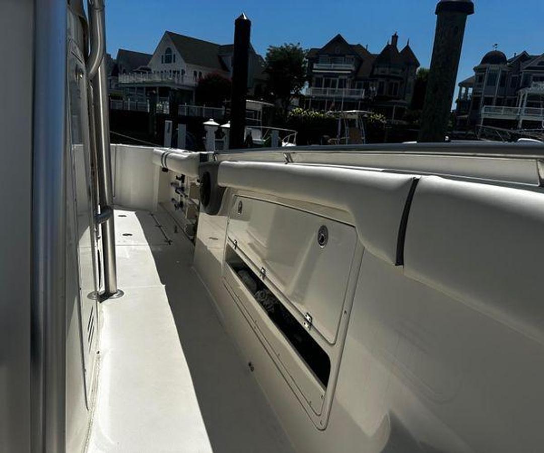 Used 2007 Robalo R300 Center Console | 29ft