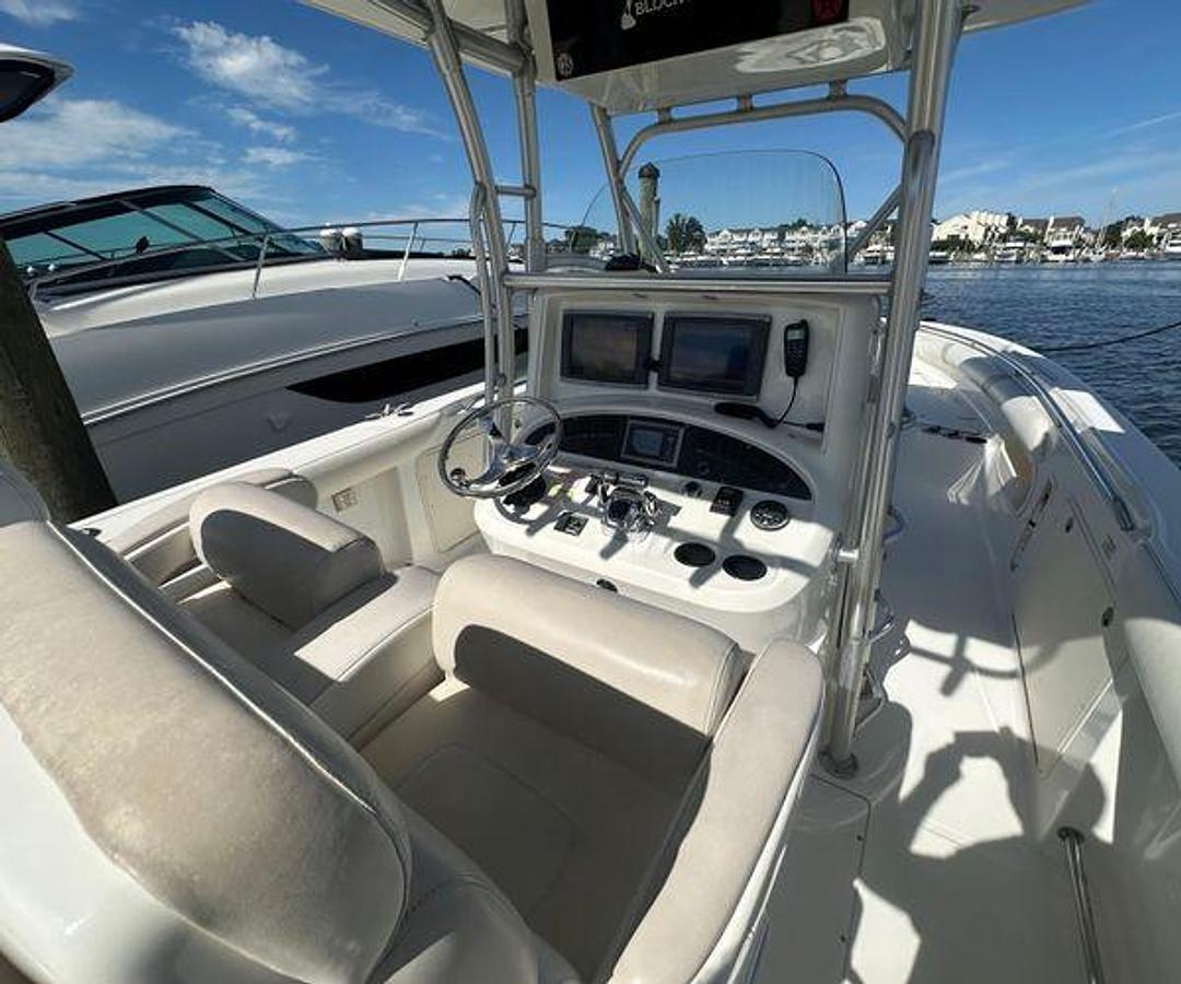 Used 2005 Boston Whaler 320 Outrage | 32ft