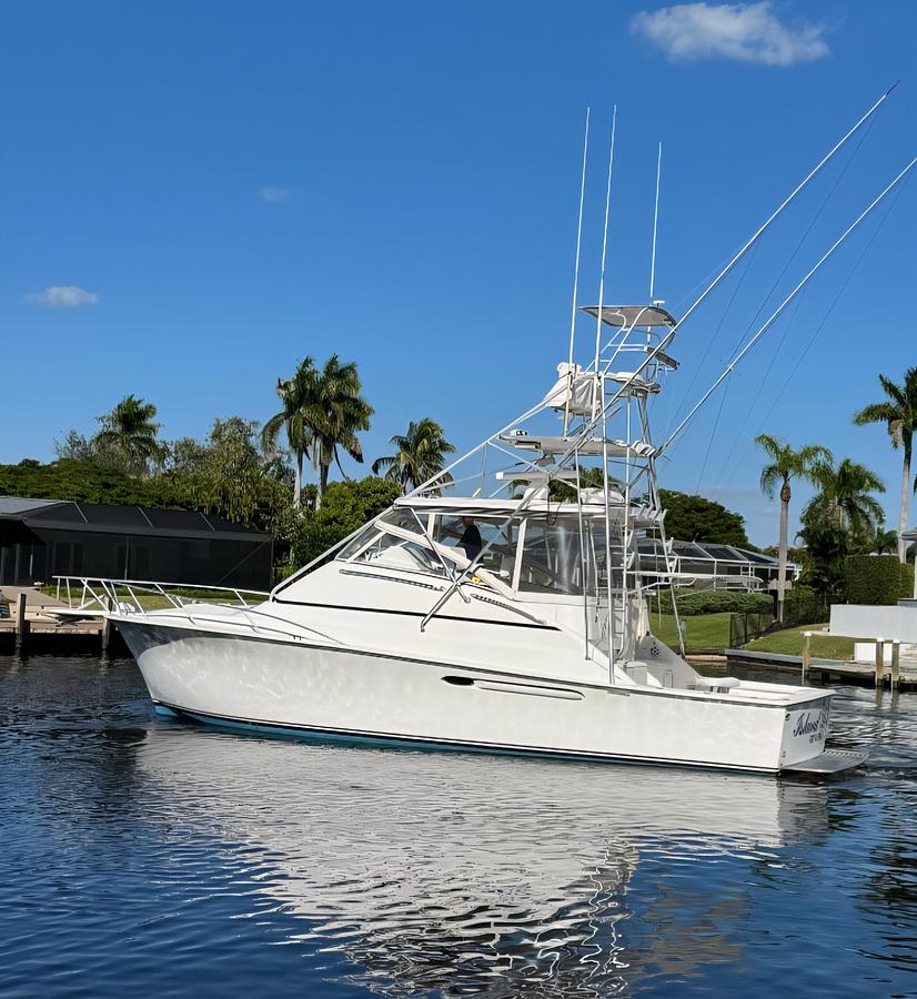 Used 1999 40' Ocean Yachts Open