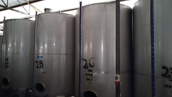 Usado Conjunto de 4 depósitos de inox de 10.000 litros