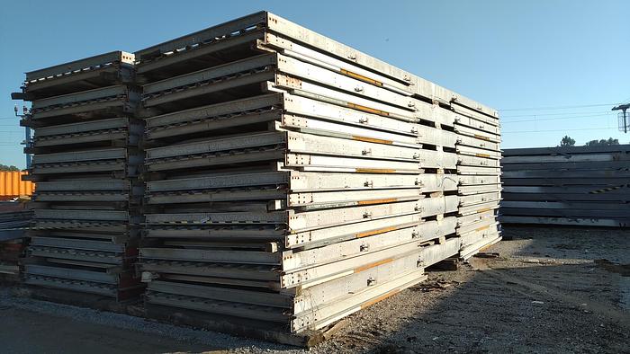 Usado Armazém desmontável com 400m2