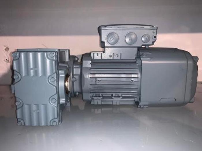 MOTOREDUKTOR SEW EURODRIVE FA27 DRN80KM4/BE05