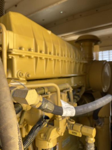 Used Caterpillar 3306 230kW Enclosed ,Base Tank