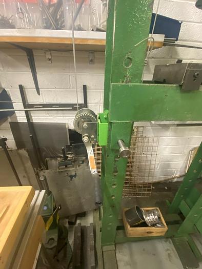 Used Holmac 15T Motorised Hydraulic Press