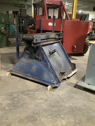 Used HOPPER WITH FEED BELT