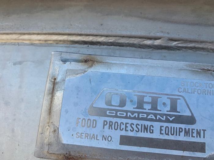 Used 1200 Gallon Vertical Stainless Steel Tank