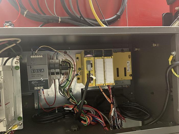 Used 2012 LINCOLN ELECTRIC  SYSTEM 20 MIG WELDING CELL WITH FANUC ARCMATE 100IC ROBOT AND R30iB CONTROLLER