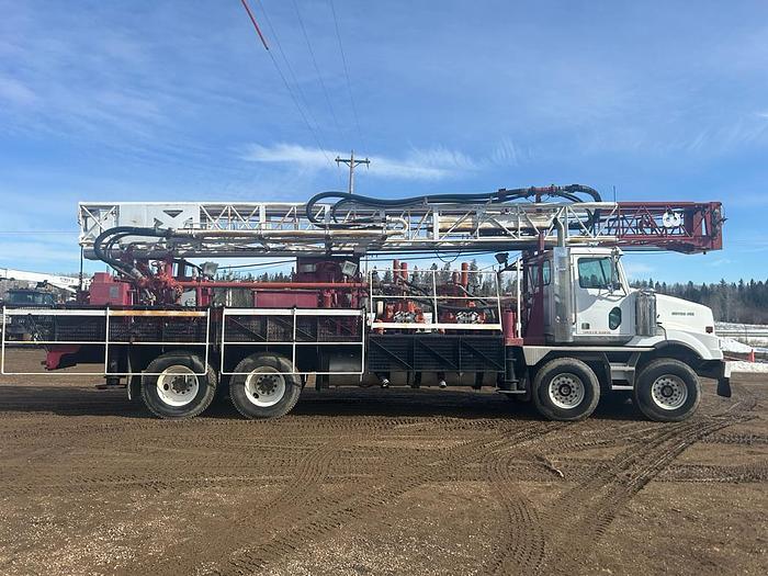 Used 2004 TH60 Range I Water Well Drilling Rig