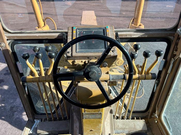 Used 1989 Caterpillar 140G Motor Grader