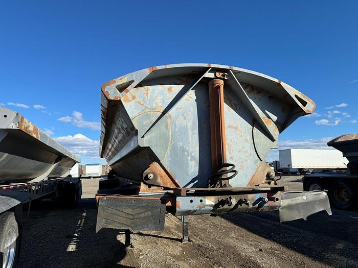 Used 2000 Smithco Side Dump Trailer