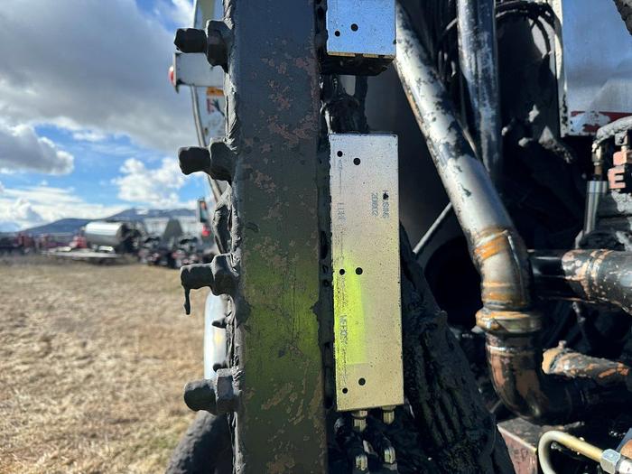 Used 2005 Mack CL 733