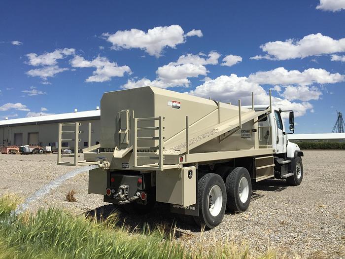 Used Flattanks/Gravel Support Truck
