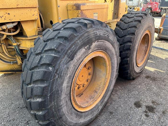 Used 1989 Caterpillar 140G Motor Grader