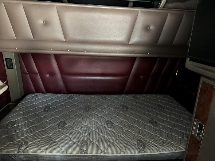 Used 2003 Peterbilt 379