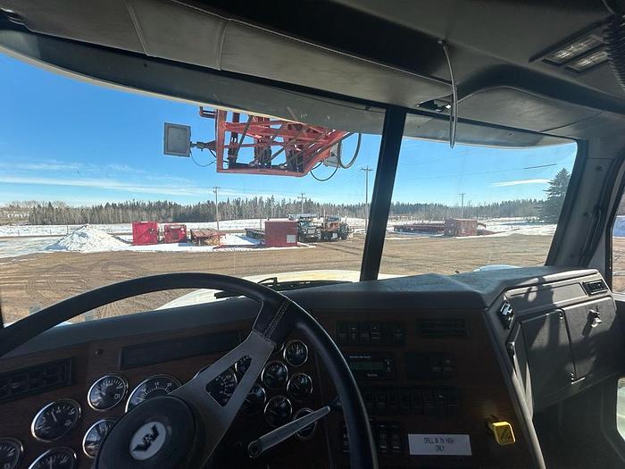 Used 2004 TH60 Range I Water Well Drilling Rig