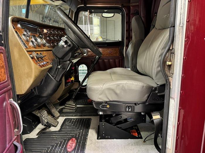 Used 2002 Peterbilt  379