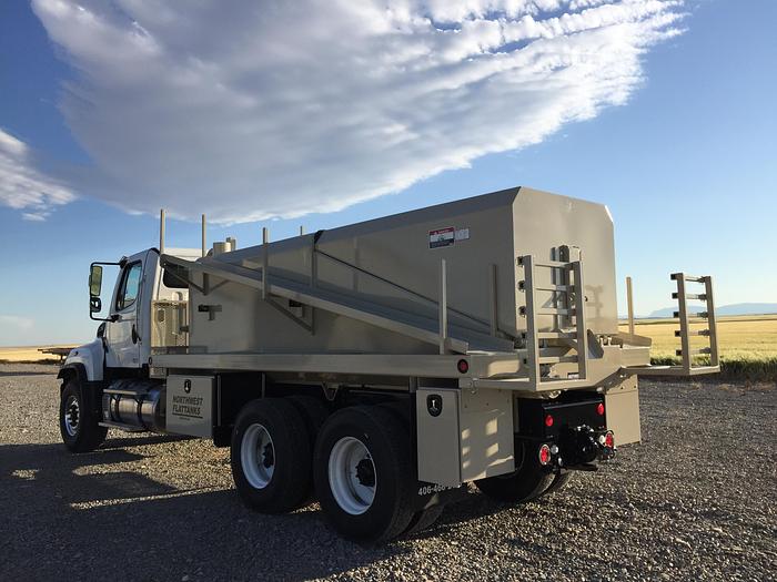Used Flattanks/Gravel Support Truck