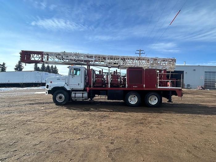 Used 1999 TH60 Range II Water Well Drilling Rig