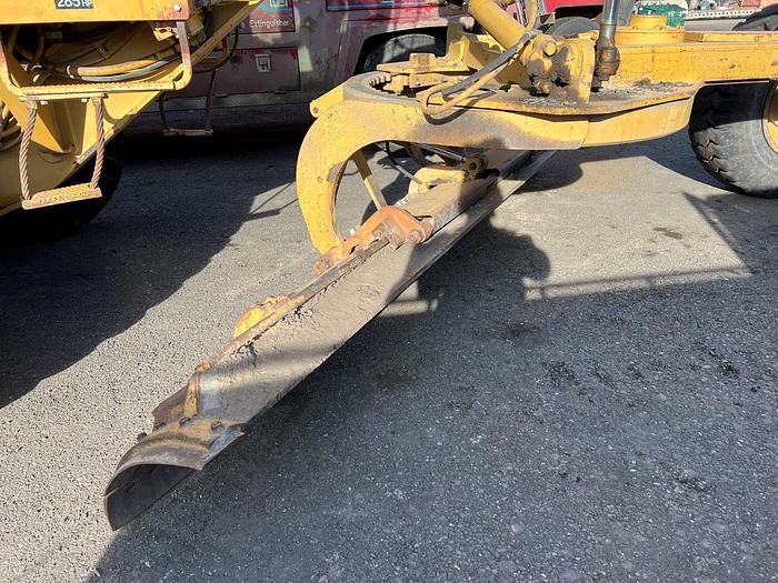 Used 1989 Caterpillar 140G Motor Grader