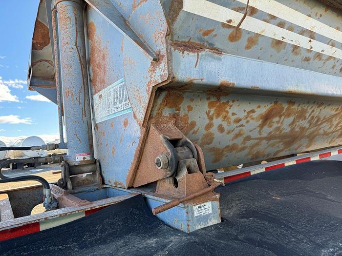 Used 2000 Smithco Side Dump Trailer
