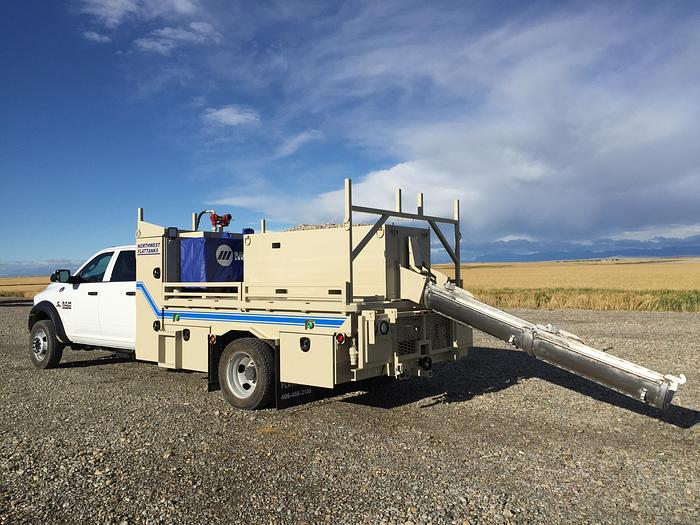 Used Flattank/Pickup Support Truck