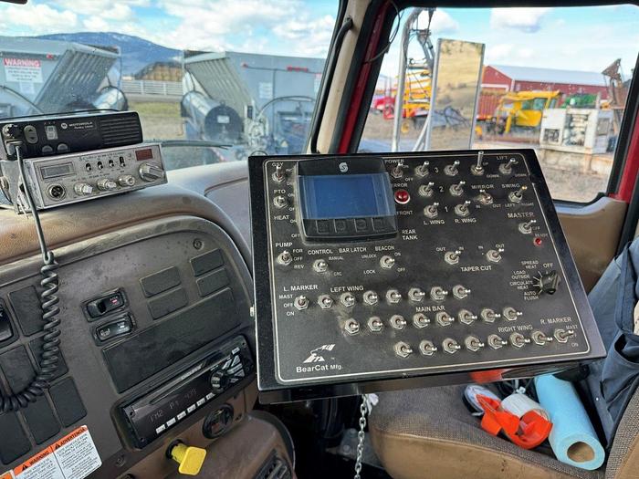 Used 2005 Mack CL 733