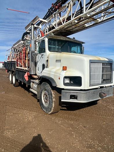 Used 1999 TH60 Range II Water Well Drilling Rig