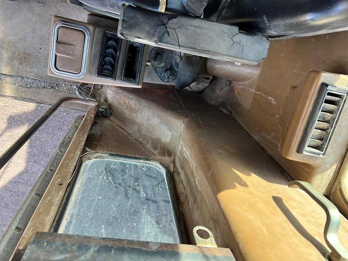 Used 1989 Caterpillar 140G Motor Grader