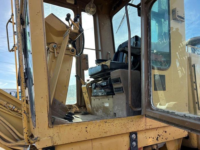 Used 1989 Caterpillar 140G Motor Grader