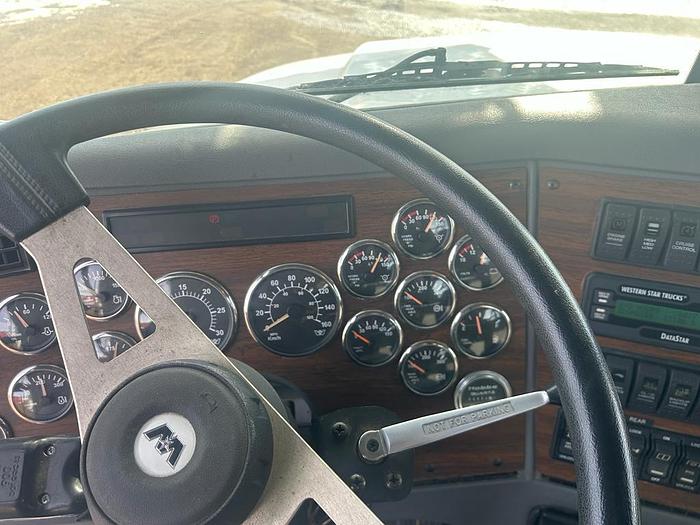 Used 2004 TH60 Range I Water Well Drilling Rig