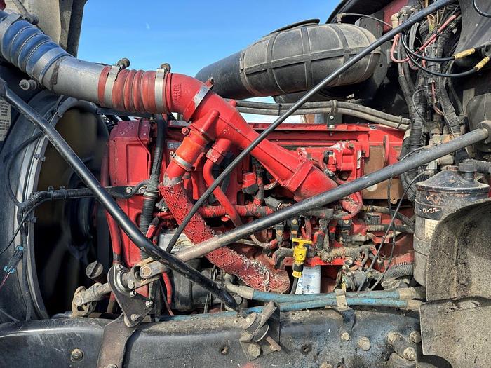 Used 2005 Mack CL 733