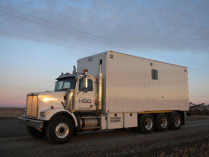 Used Flattank/VanBody Support Trucks