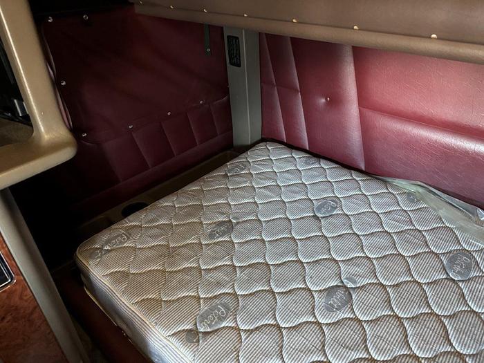 Used 2002 Peterbilt  379