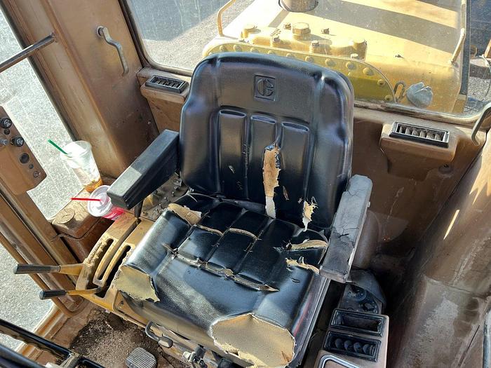 Used 1989 Caterpillar 140G Motor Grader