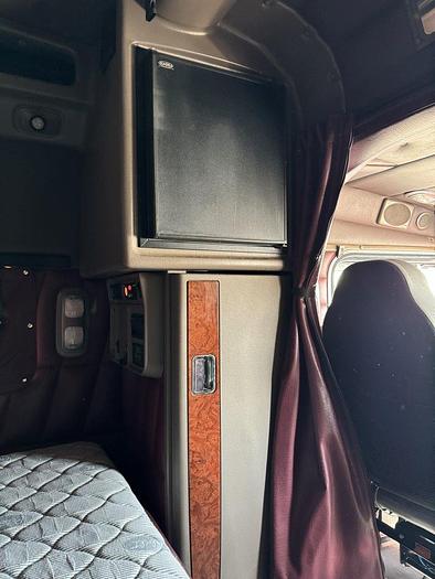 Used 2003 Peterbilt 379