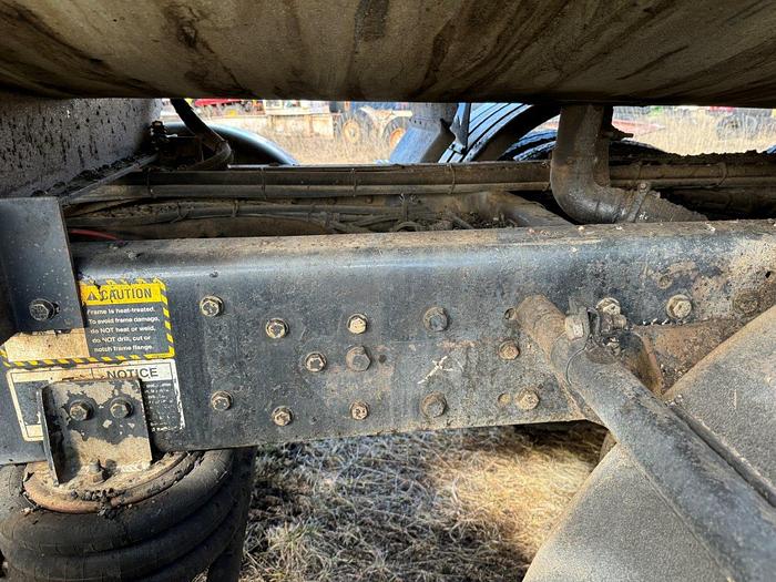 Used 2005 Mack CL 733