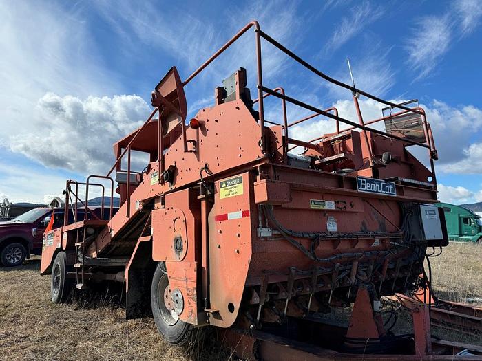 Used Bearcat Paving Unit