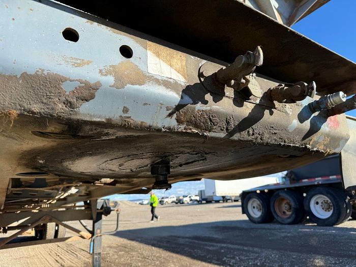 Used 2000 Smithco Side Dump Trailer