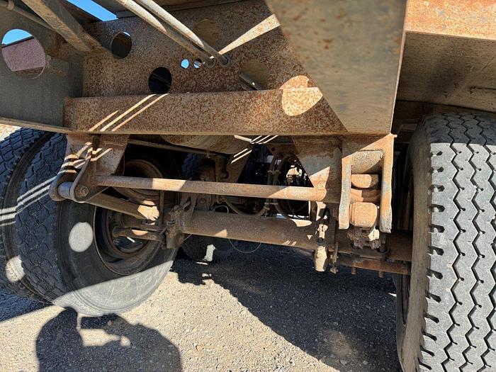 Used 2000 Smithco Side Dump Trailer