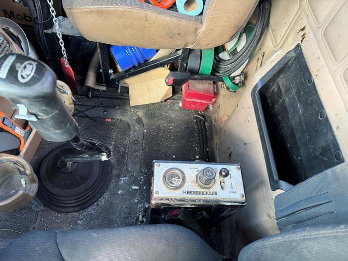 Used 2005 Mack CL 733