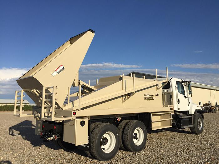 Used Flattanks/Gravel Support Truck