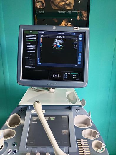 Gebraucht GE Voluson E8 Flachbildschirm Ultraschallgerät inkl. IC5-9-D Sonde und Sony UP-D897 Drucker Ultrasound