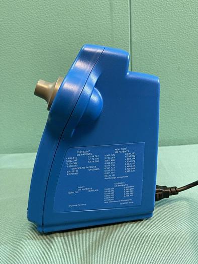 Used GE DINAMAP Pro 400V2 Patientenmonitor mit Schlauch und Blutdruckmanschette